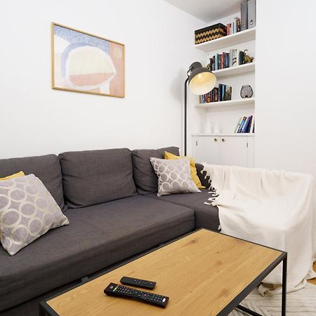 Lovely Apartment In Victoria Park Village Londen Buitenkant foto