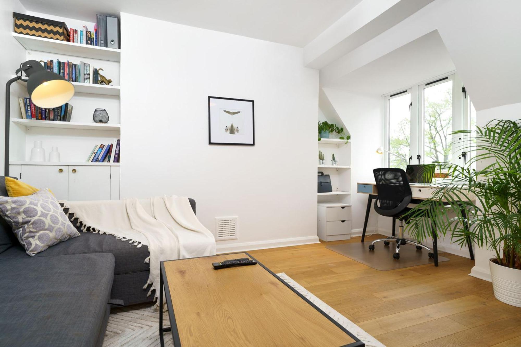 Lovely Apartment In Victoria Park Village Londen Buitenkant foto